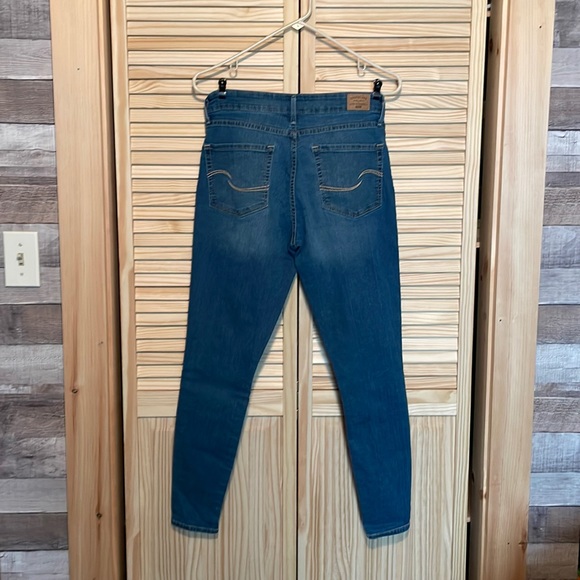 Levi’s Skinny Jeans - Picture 2 of 4